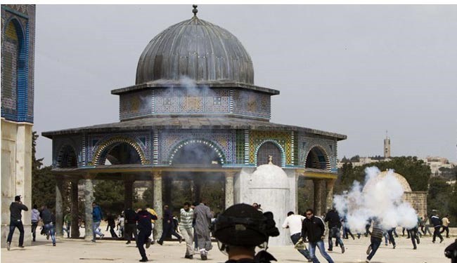 Israeli police storm Al-Aqsa Mosque, attack worshippers